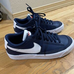 NIKE BLAZER LOW ’77 VINTAGE ARRIVING IN “MIDNIGHT NAVY”